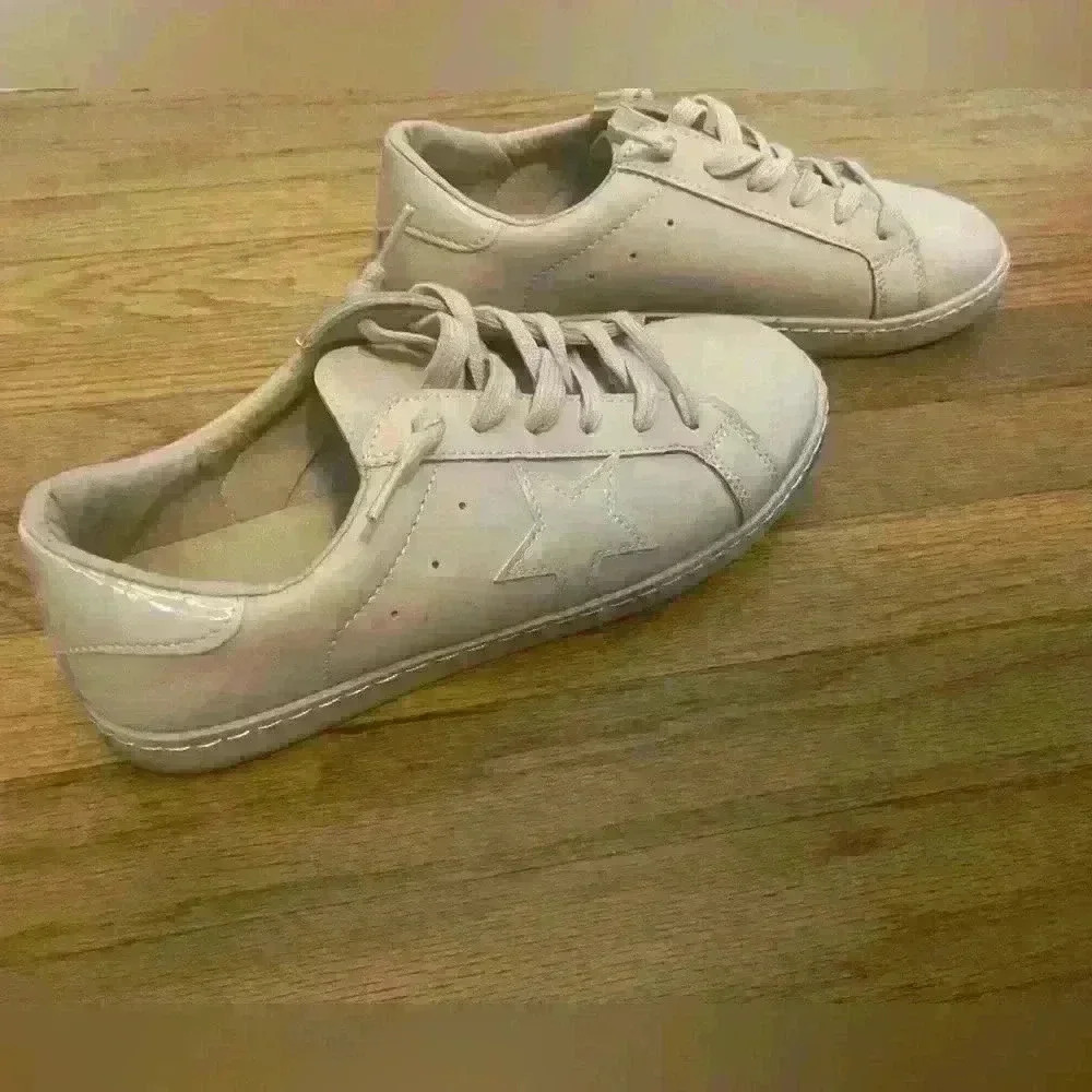 Vintage Havana Carla Bone 8.5 Rose Pink Sneakers In Very Nice Condition